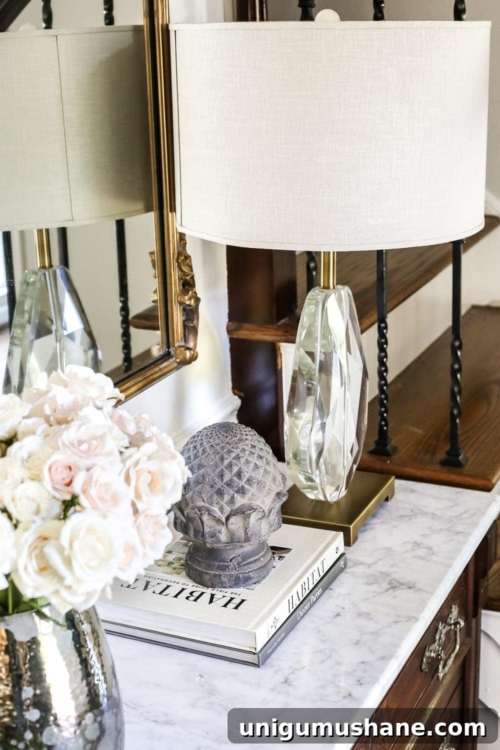 Budget-Friendly Luxury Home Decor That Looks Expensive 3 How to Make Your Home Look Luxurious on a Budget | blesserhouse.com - 8 tips to make your home look luxurious on a budget with ideas for choosing finishes, lighting, art, and small details that only look expensive. Foyer entryway