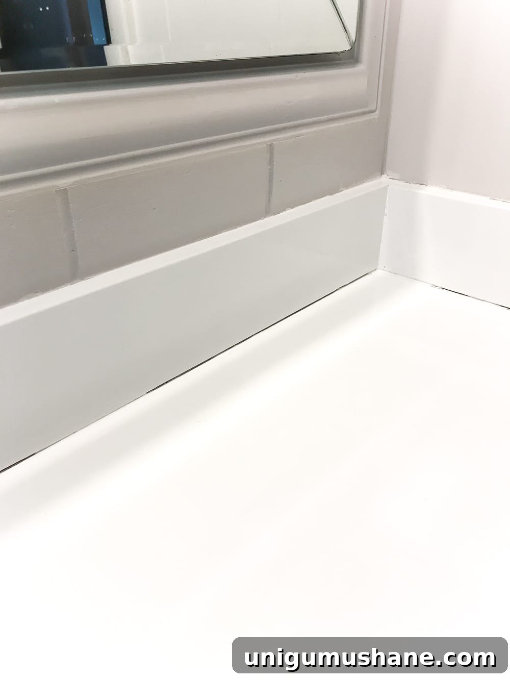 How to Paint a Bathroom Sink Countertop 17 painted bathroom sink countertop after drying