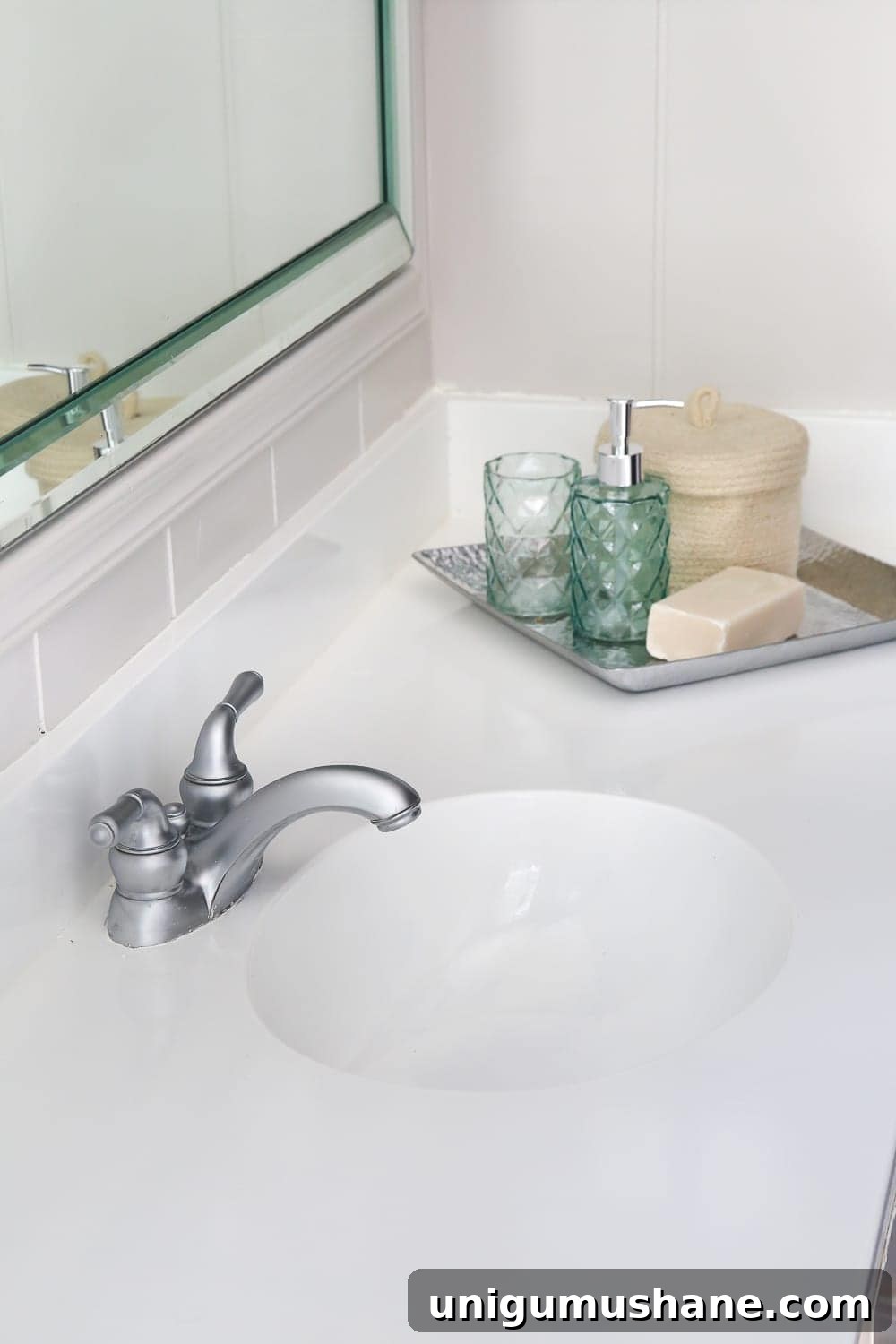 How to Paint a Bathroom Sink Countertop 5 white painted countertop using epoxy paint Rustoleum Tub and Tile