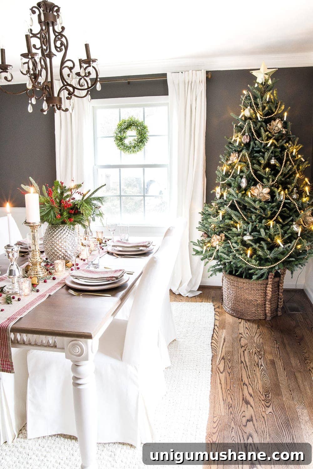 How to Decorate a Real Christmas Tree: Step-by-Step 14 dining room with decorated real Christmas tree