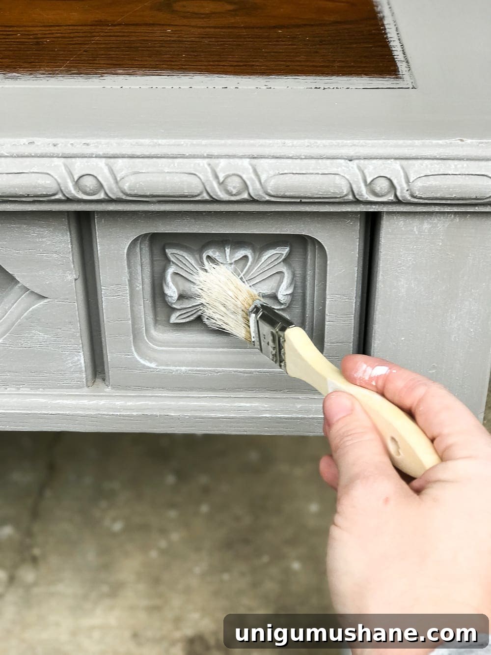 How to Turn a Coffee Table into an Ottoman Bench 6 Dry brushing for texture