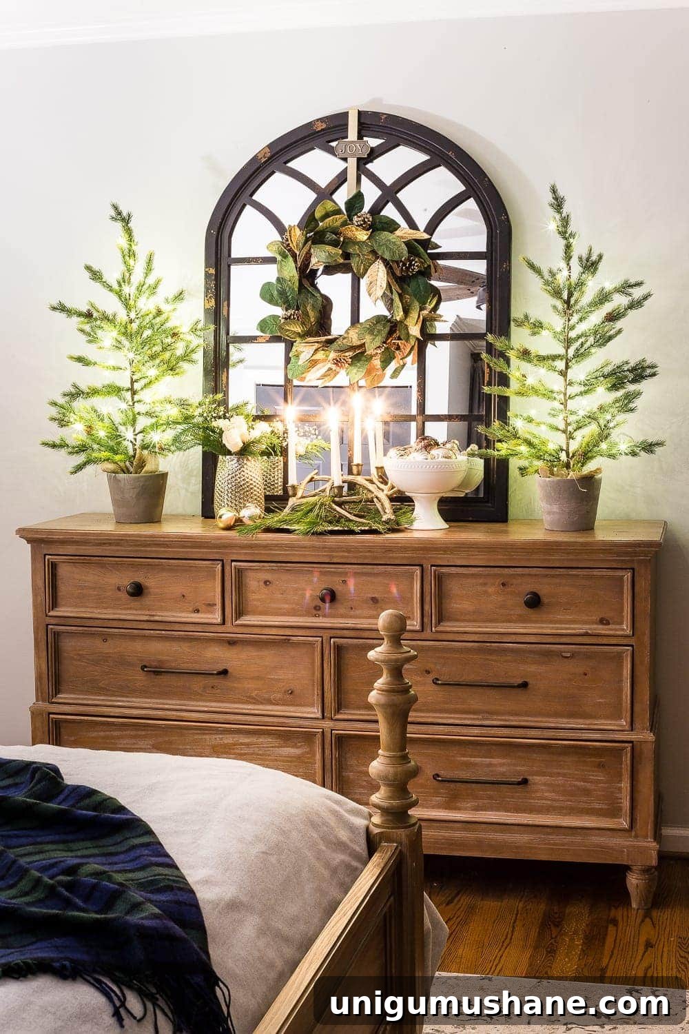 2017 Christmas Night Candlelight Tour: Carols and Lights 11 Master bedroom softly lit for the holidays