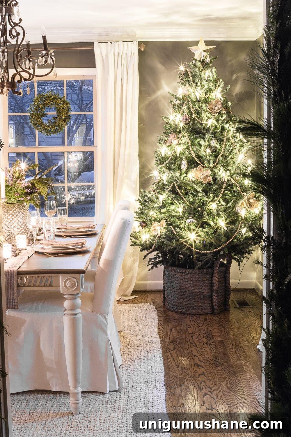 2017 Christmas Night Candlelight Tour: Carols and Lights 5 Dining room decorated for Christmas with candlelight