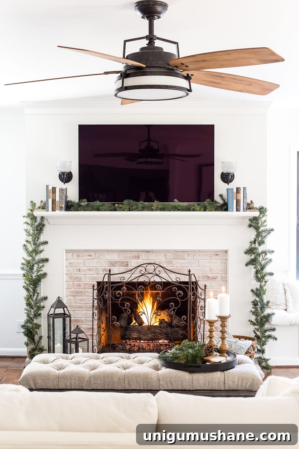 6 Post-Christmas Tips to Make Your Home Cozy 7 Neutral winter color palette in living room