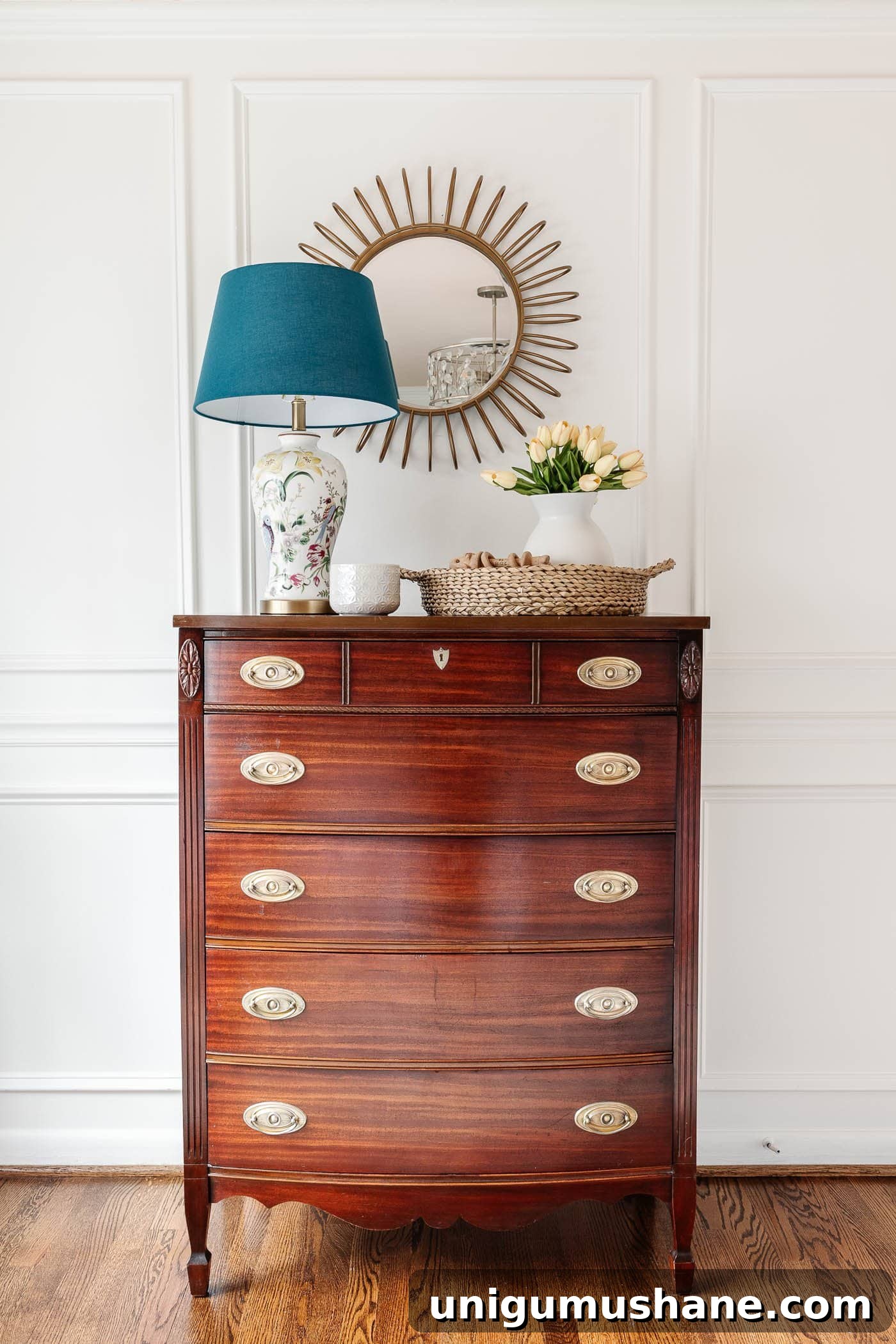 Timeless Interior Design Trends for Your Home 12 vintage wood chest of drawers with chinoiserie lamp
