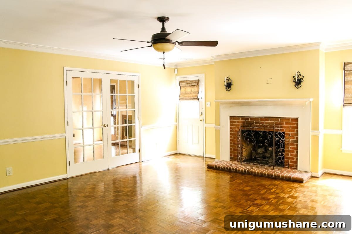 Spring Living Room Tour: Fresh Decor Ideas 12 img 29678 11