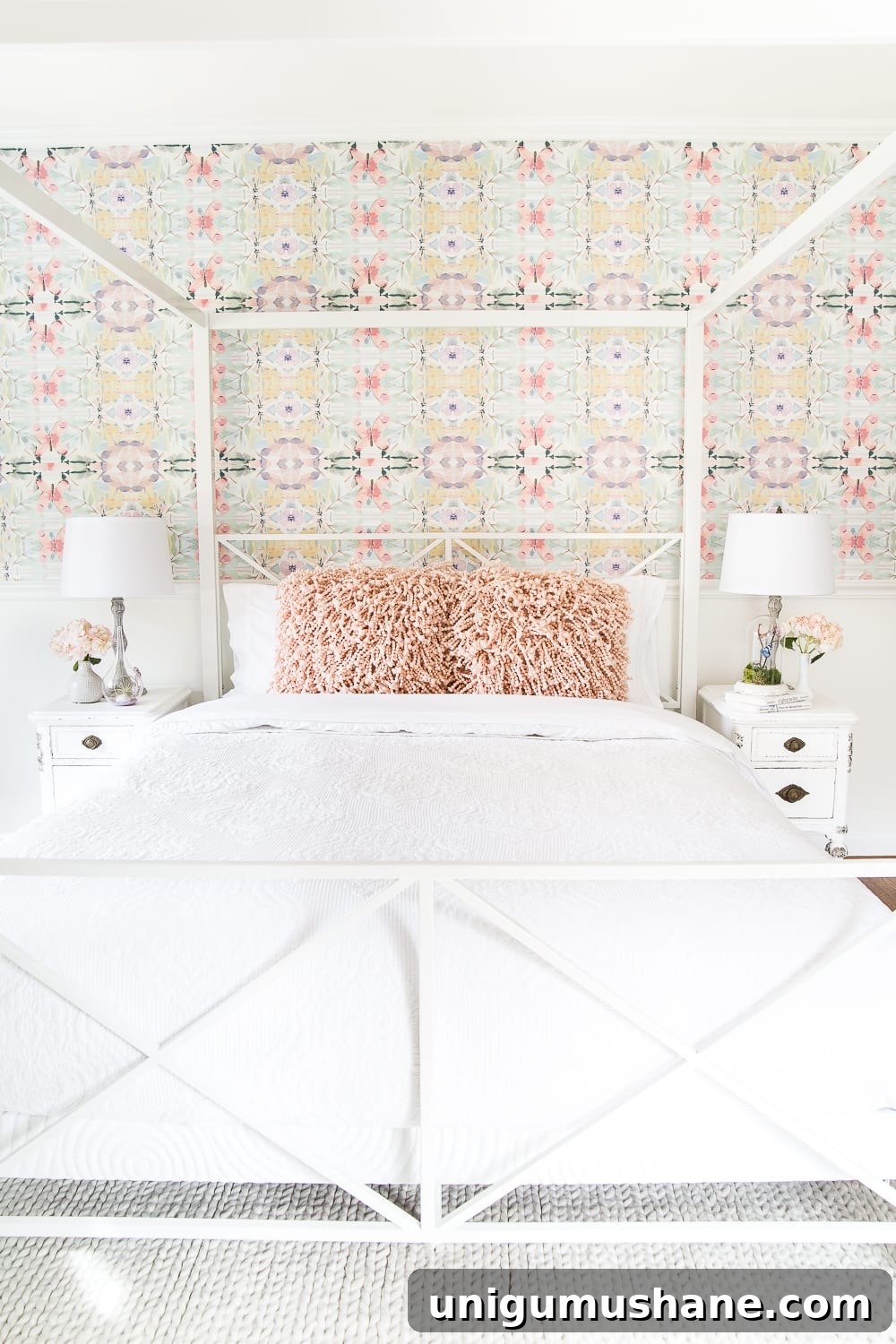 A thrifted table lamp gets a French Baroque designer inspired makeover using Annie Sloan Chalk Paint in Paris Grey, Pure White, clear wax, and dark wax.