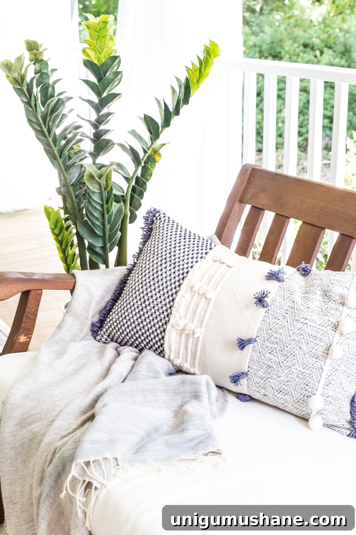 Summer Back Porch Tour: Inspiring Decor and Outdoor Styling 9 summer outdoor decor on back porch with throw pillow
