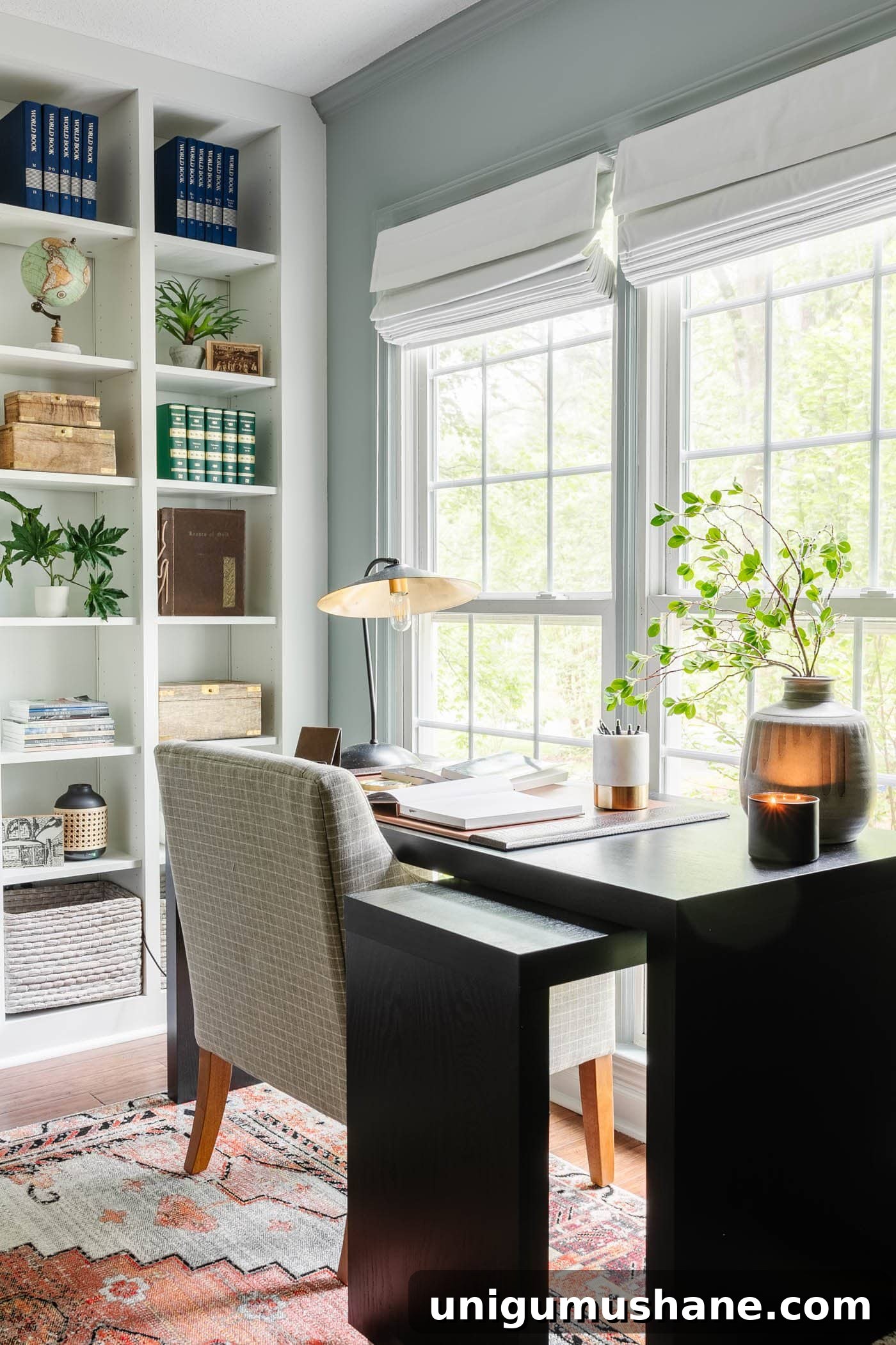 23 Small Room Tricks That Make Any Space Look Bigger 23 small home office with built in shelves
