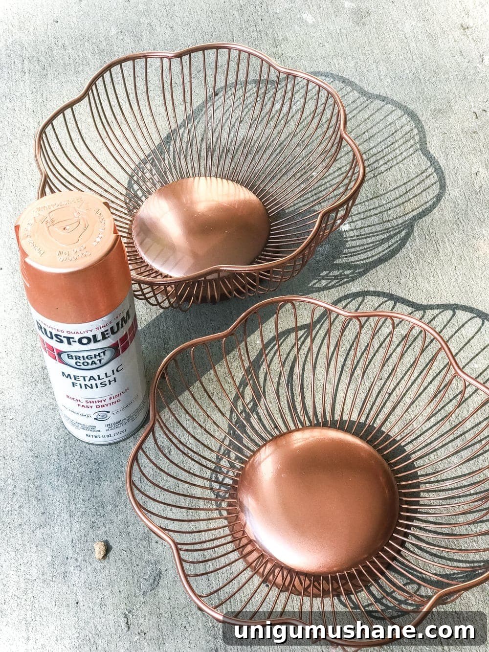 Fall Pumpkin Decor from Wire Baskets and Bundt Pans 3 copper spray painted wire bread baskets to make a pumpkin