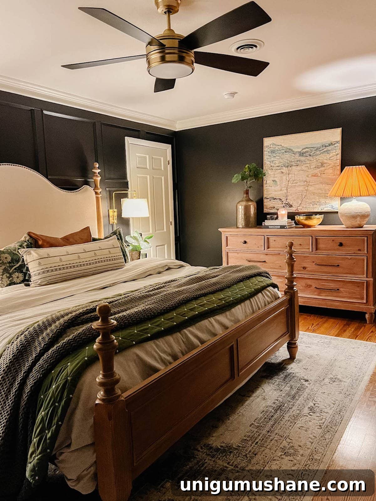 Avoid These Home Decorating Mistakes 21 cozy bedroom with lamps