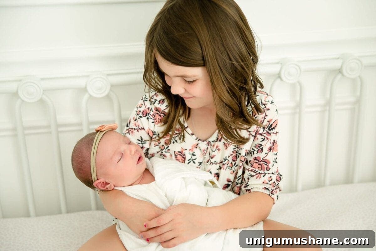 Regan's Birth Story: Welcoming Our Family of Four 17 Siblings meeting for first time