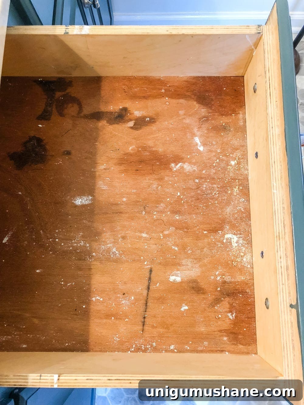 How to Organize Your Bathroom Vanity in 6 Quick Steps 4 Bathroom Vanity Organization | The must-do steps to thoroughly organize your bathroom drawers and cabinets and the best tools to keep them looking tidy. #bathroomorganization #bathroomdrawer #bathroomcabinet #bathroomvanityorganization #bathroomorganizing