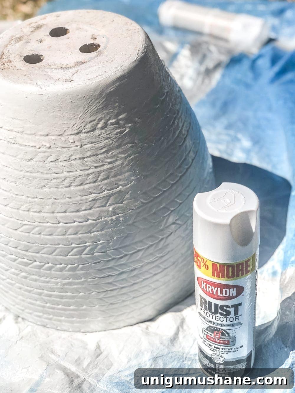 How to Distress Any Item With One Simple Trick 6 How to Distress Anything With 1 Simple Trick | Pottery Barn look-alike Tuscan style weathered planters using just spray paint