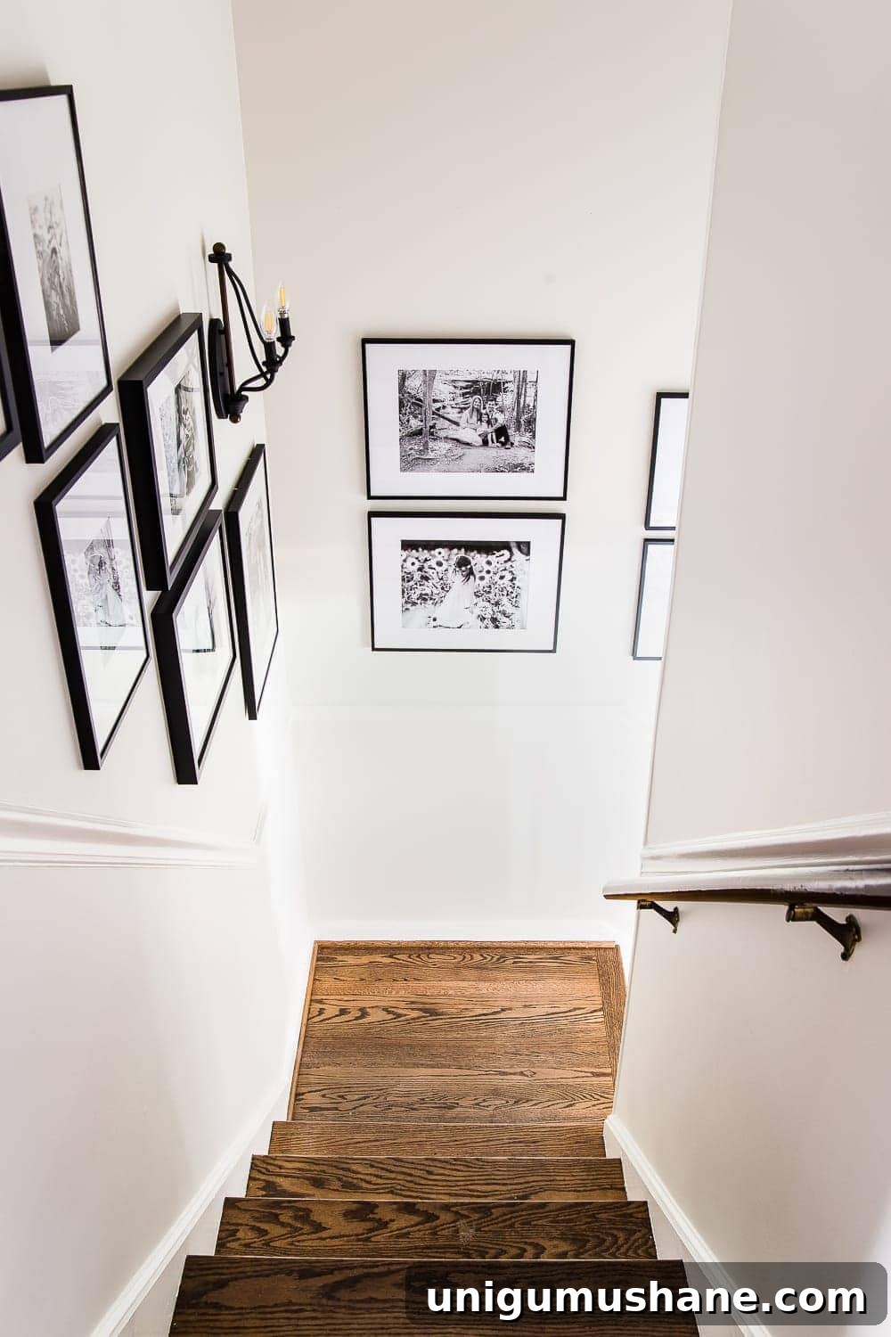 8 Sentimental Home Art Ideas to Showcase Your Memories 16 Sentimental art idea - hang a gallery wall of favorite family photos
