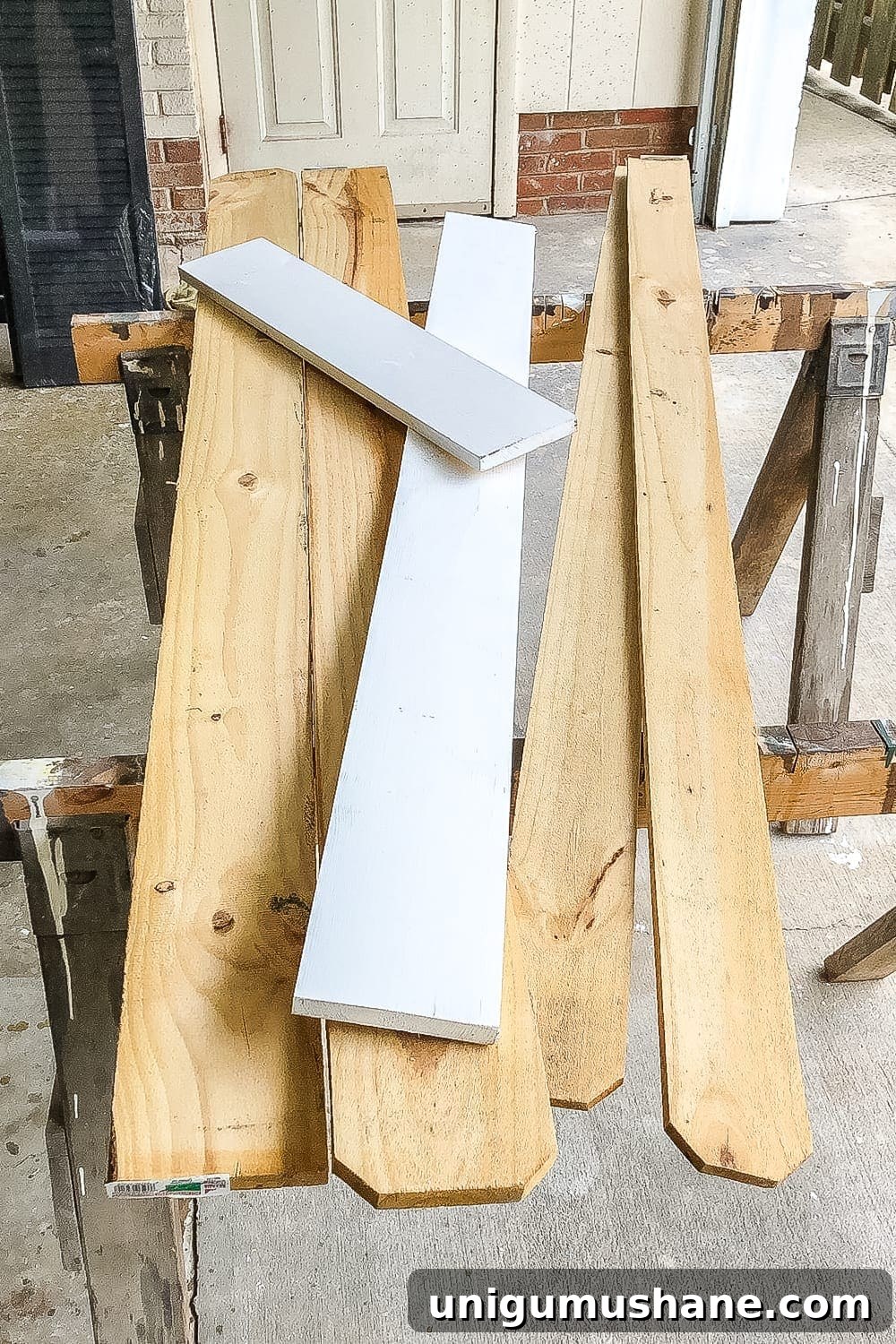 How to Build a Window Box Planter from Scrap Wood 3 DIY window box from scrap wood
