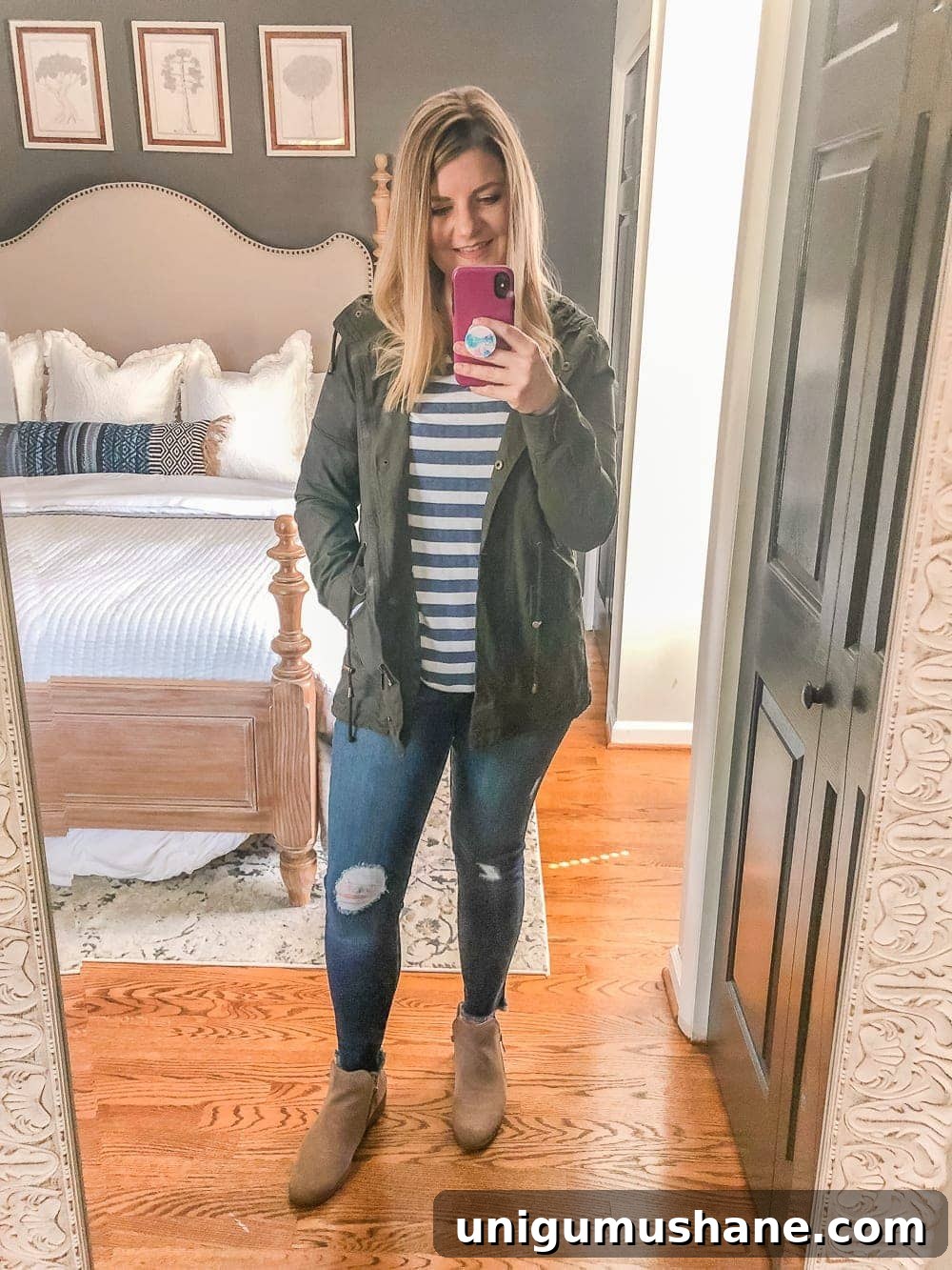 7 Inexpensive Tummy Hiding Mom Friendly Fall Outfits - pullover, distressed jeans, utility jacket, booties