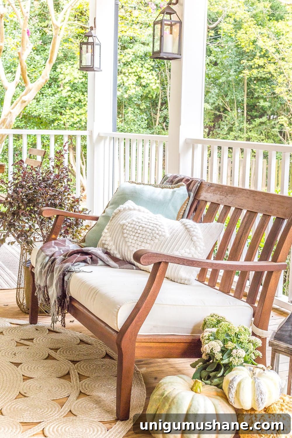 Fall Porch Capsule: Choosing Timeless Outdoor Decor 7 Fall Back Porch | How to style your outdoor spaces for autumn using capsule decor items that will last throughout the seasons and get the most bang for your buck.