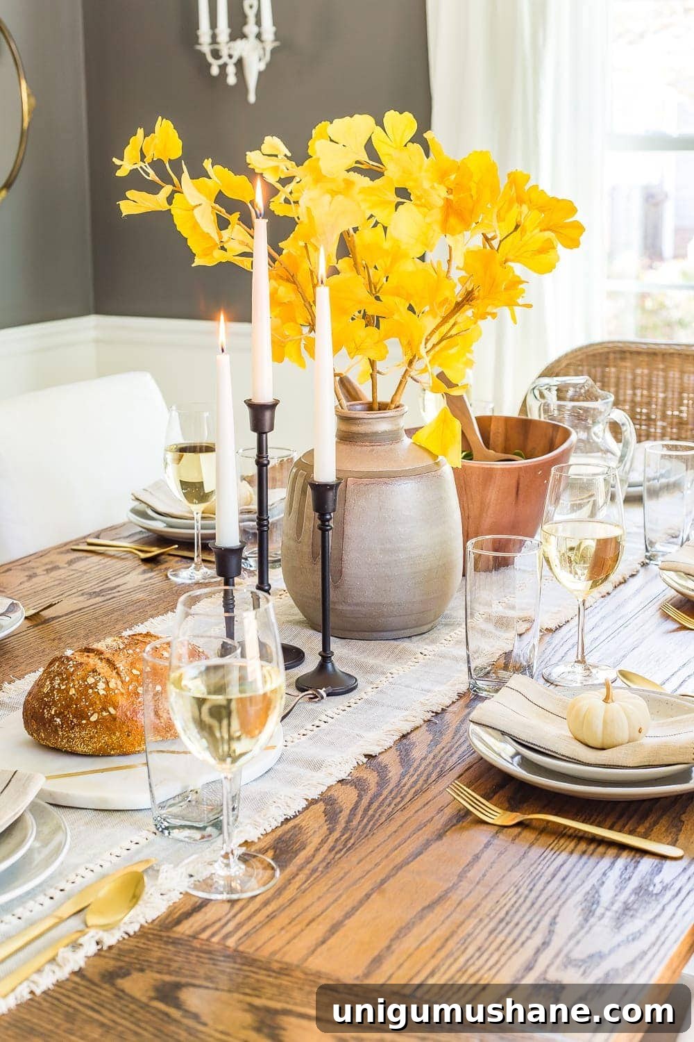 8 Capsule Staples for a Stylish Thanksgiving Tablescape 4 Modern meets traditional fall dining room set for Thanksgiving