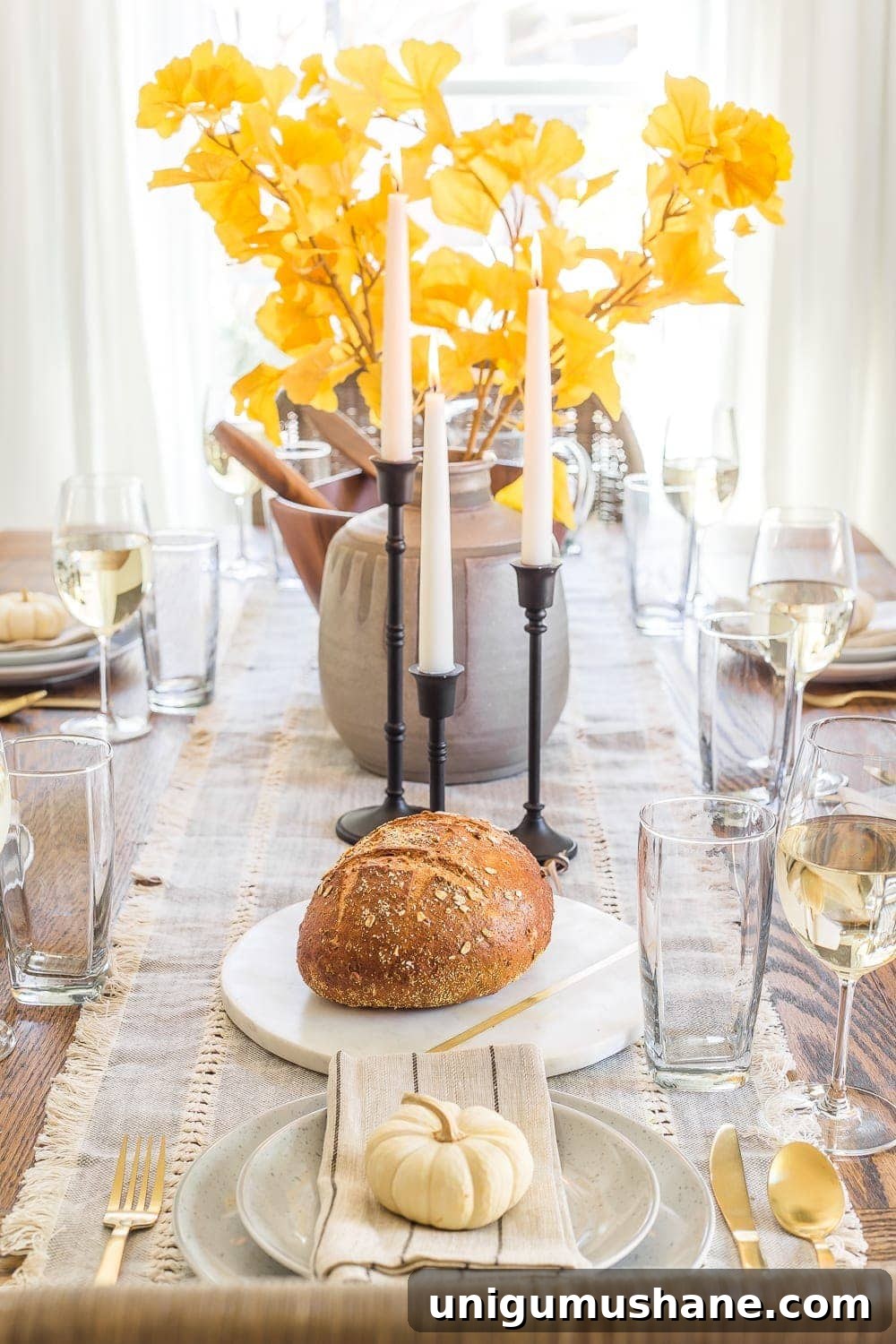8 Capsule Staples for a Stylish Thanksgiving Tablescape 6 Modern meets traditional fall dining room set for Thanksgiving