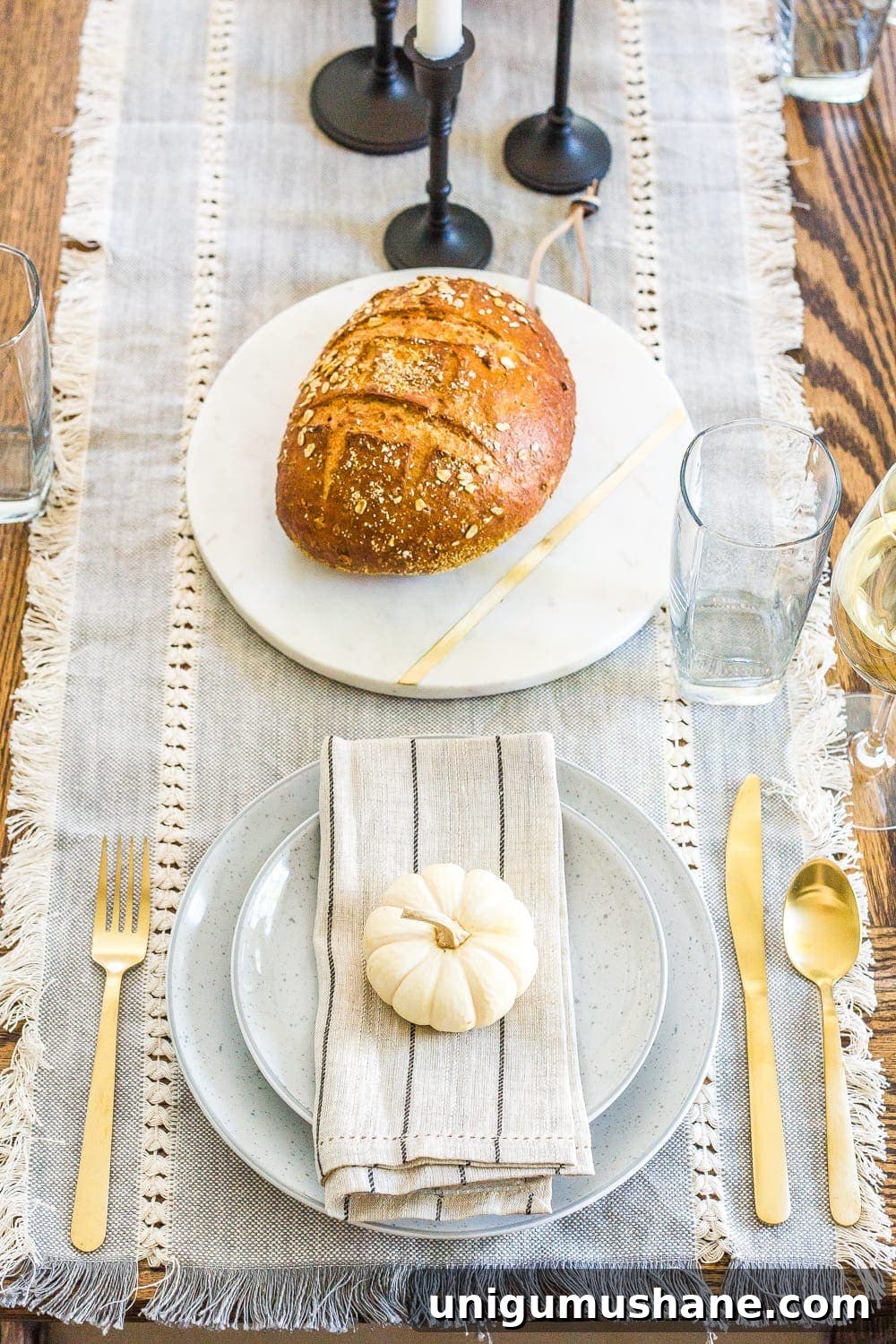 8 Capsule Staples for a Stylish Thanksgiving Tablescape 7 Modern meets traditional fall dining room set for Thanksgiving