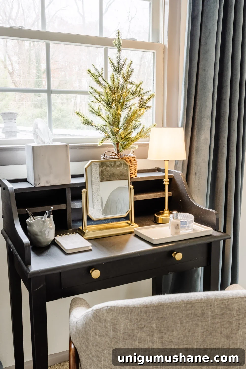 Guest Bedroom Amenities: What Your Visitors Really Need 9 guest room amenities welcome basket