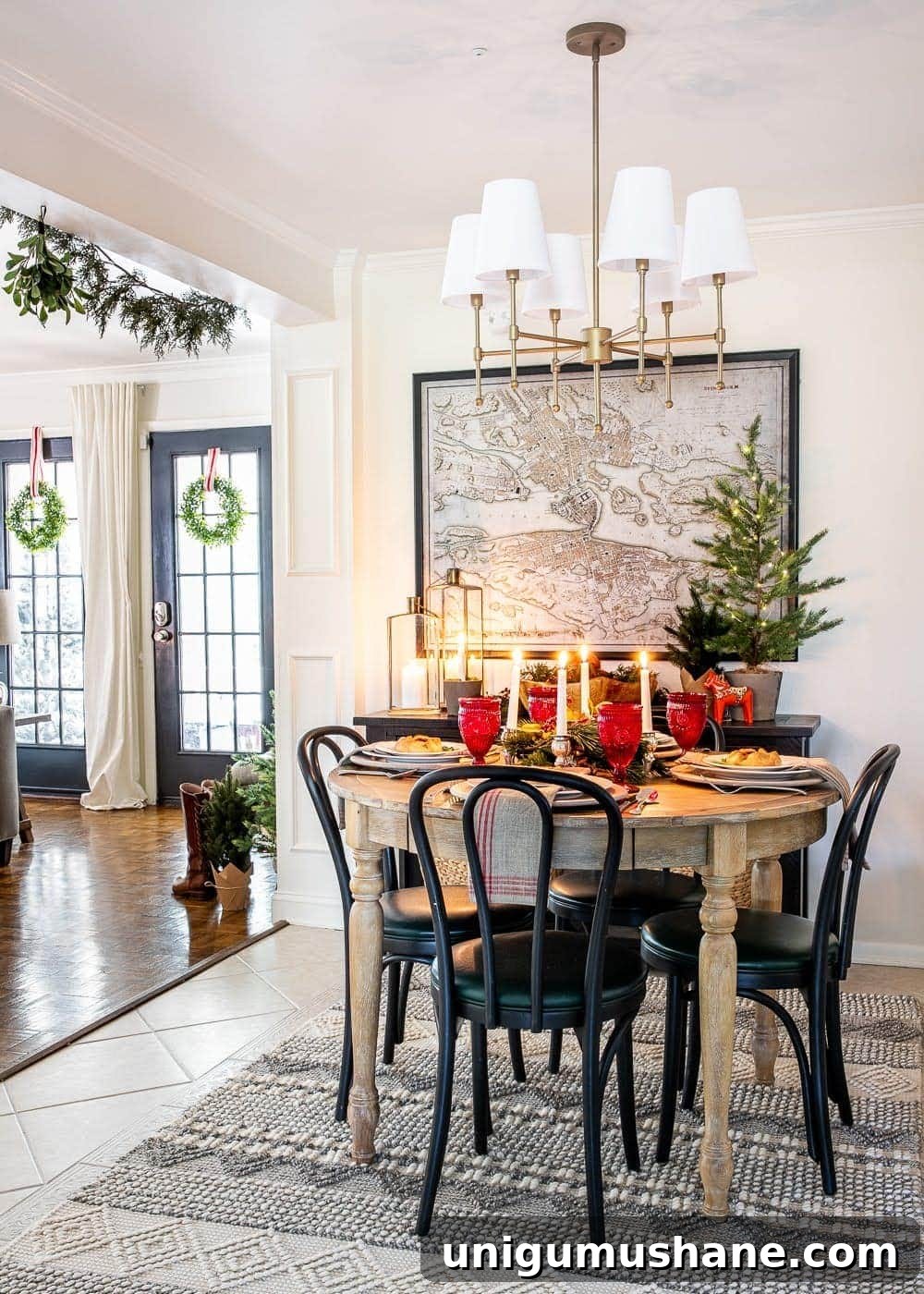 Mix Sentimental Heirlooms with New Decor for a Swedish Christmas 11 Swedish Christmas breakfast nook