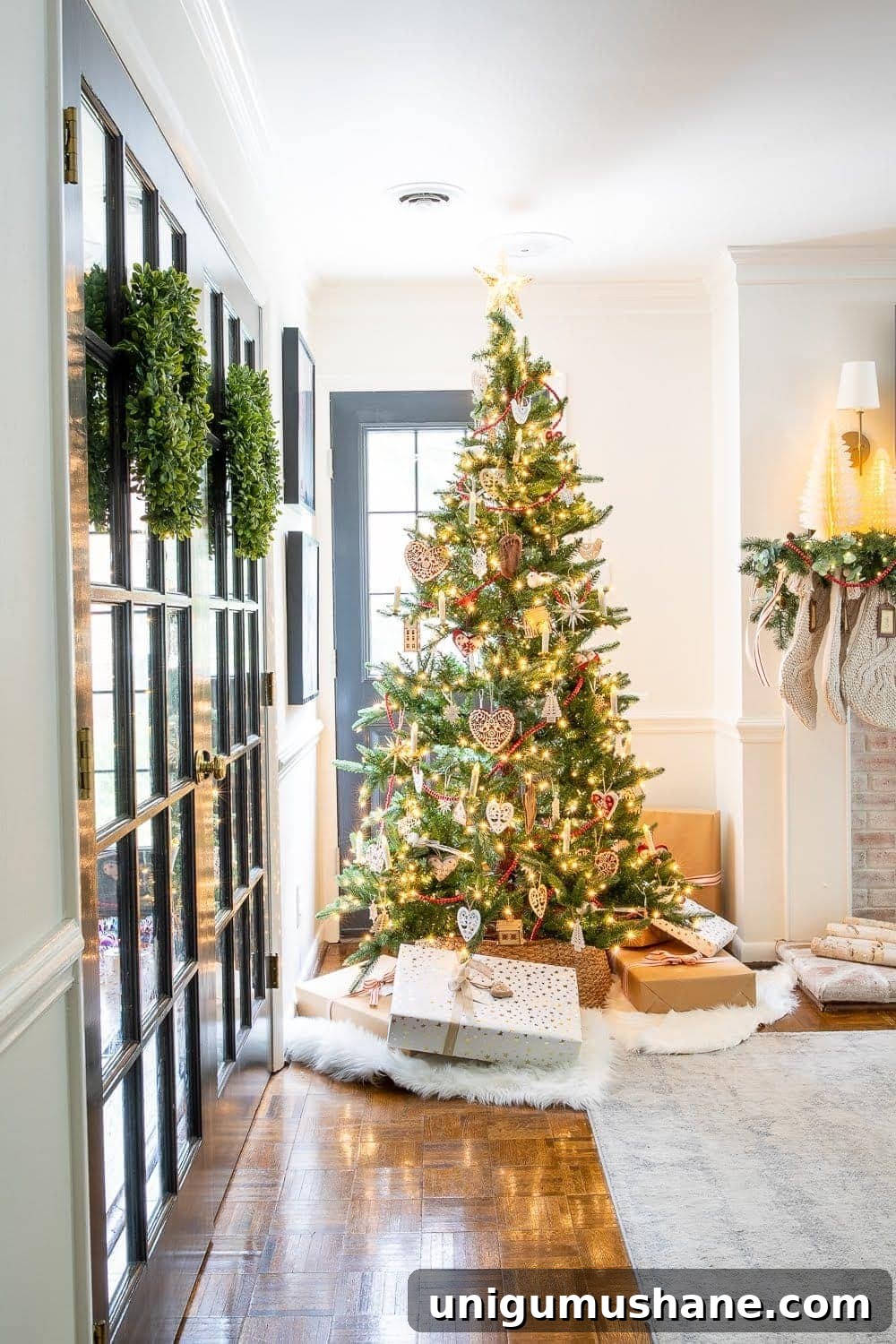 2019 Holiday Housewalk: Festive Home Tour Highlights 18 Christmas decor ideas | Swedish Christmas tree and French doors