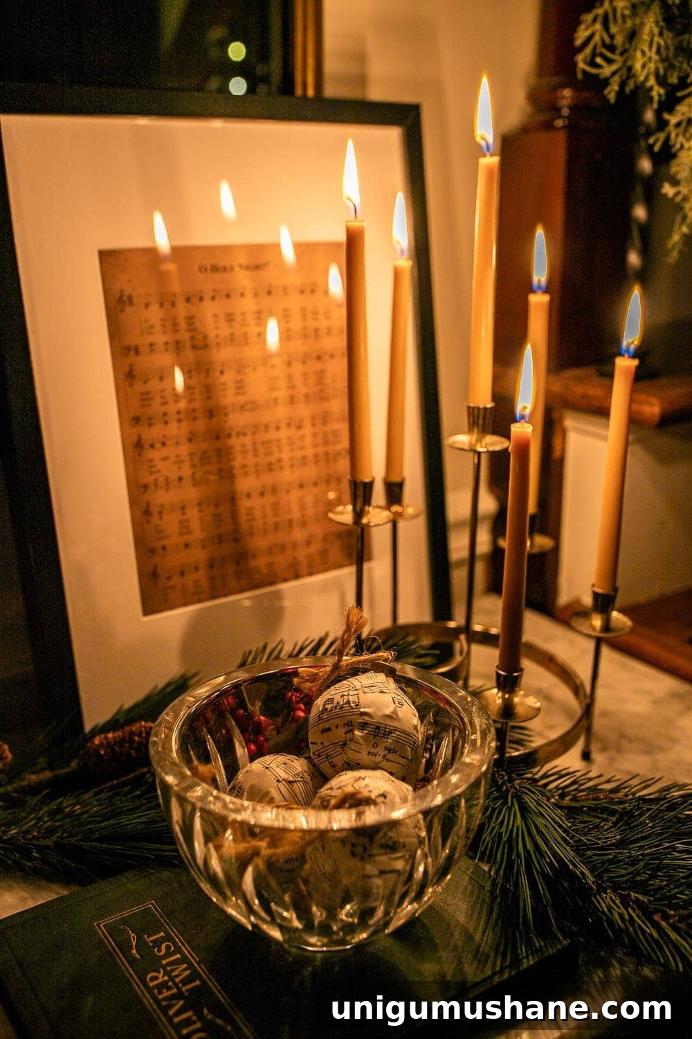 Christmas candlelight decor