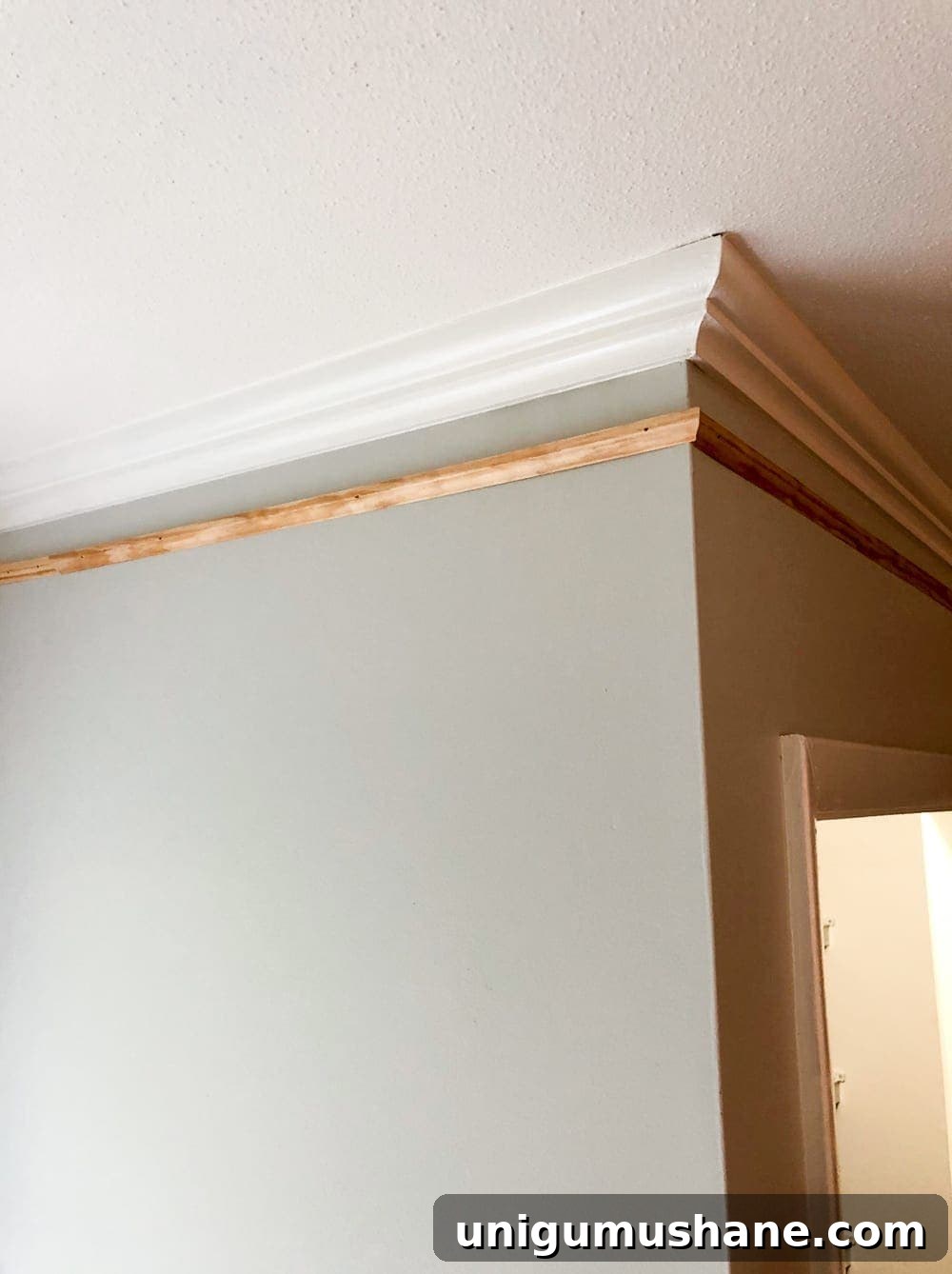 How to Add Depth to Crown Molding and Baseboards Quickly 3 How to Quickly Beef Up Crown Molding and Baseboards | One easy trick to make thin crown molding and baseboards thicker and more stately for less than $1 per foot.