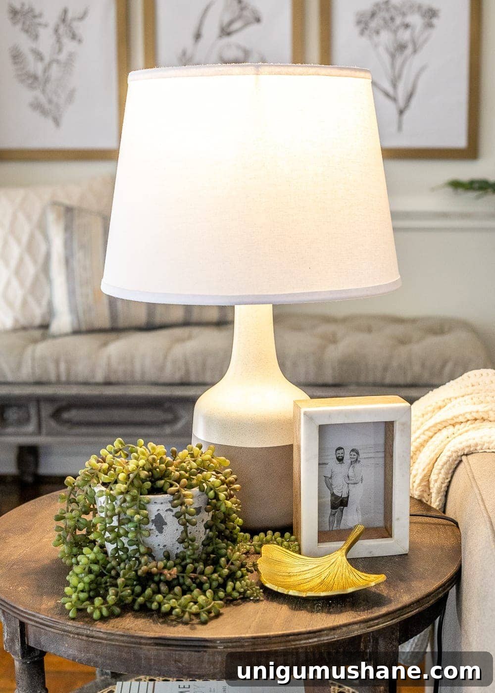 items to always use for end table decor