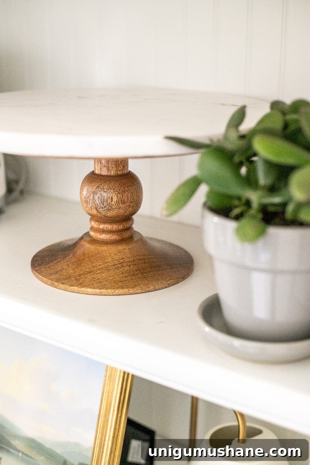 How to Style Shelves for a Polished Look 15 How to Decorate Shelves | 8 tips for decorating shelves to make them look perfectly styled and balanced every single time to make a statement in any room.