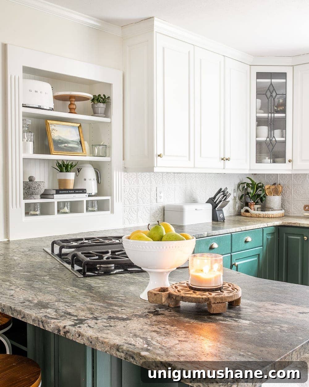 How to Style Shelves for a Polished Look 16 How to Decorate Shelves | 8 tips for decorating shelves to make them look perfectly styled and balanced every single time to make a statement in any room.