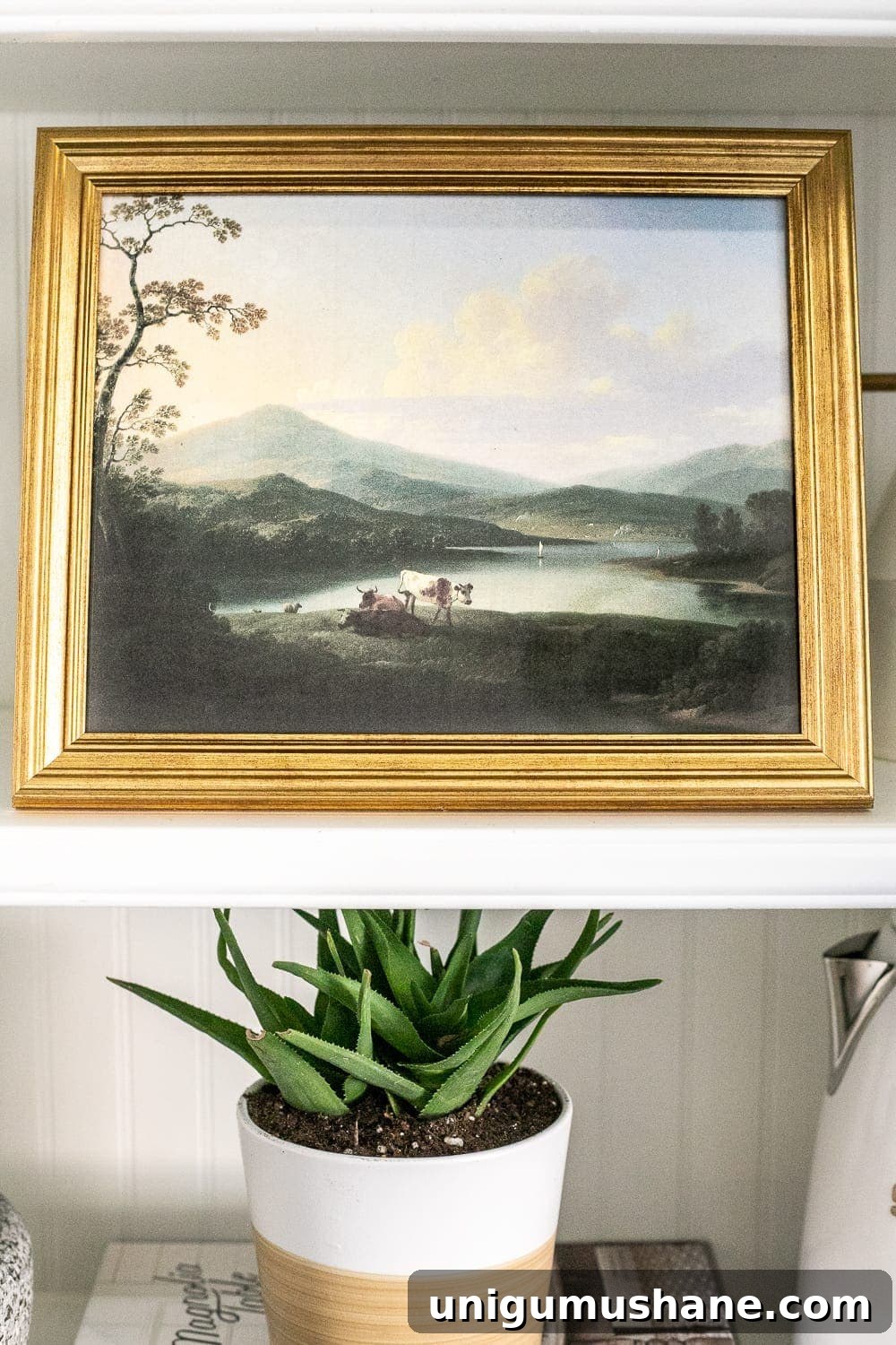 How to Style Shelves for a Polished Look 5 How to Decorate Shelves | 8 tips for decorating shelves to make them look perfectly styled and balanced every single time to make a statement in any room.