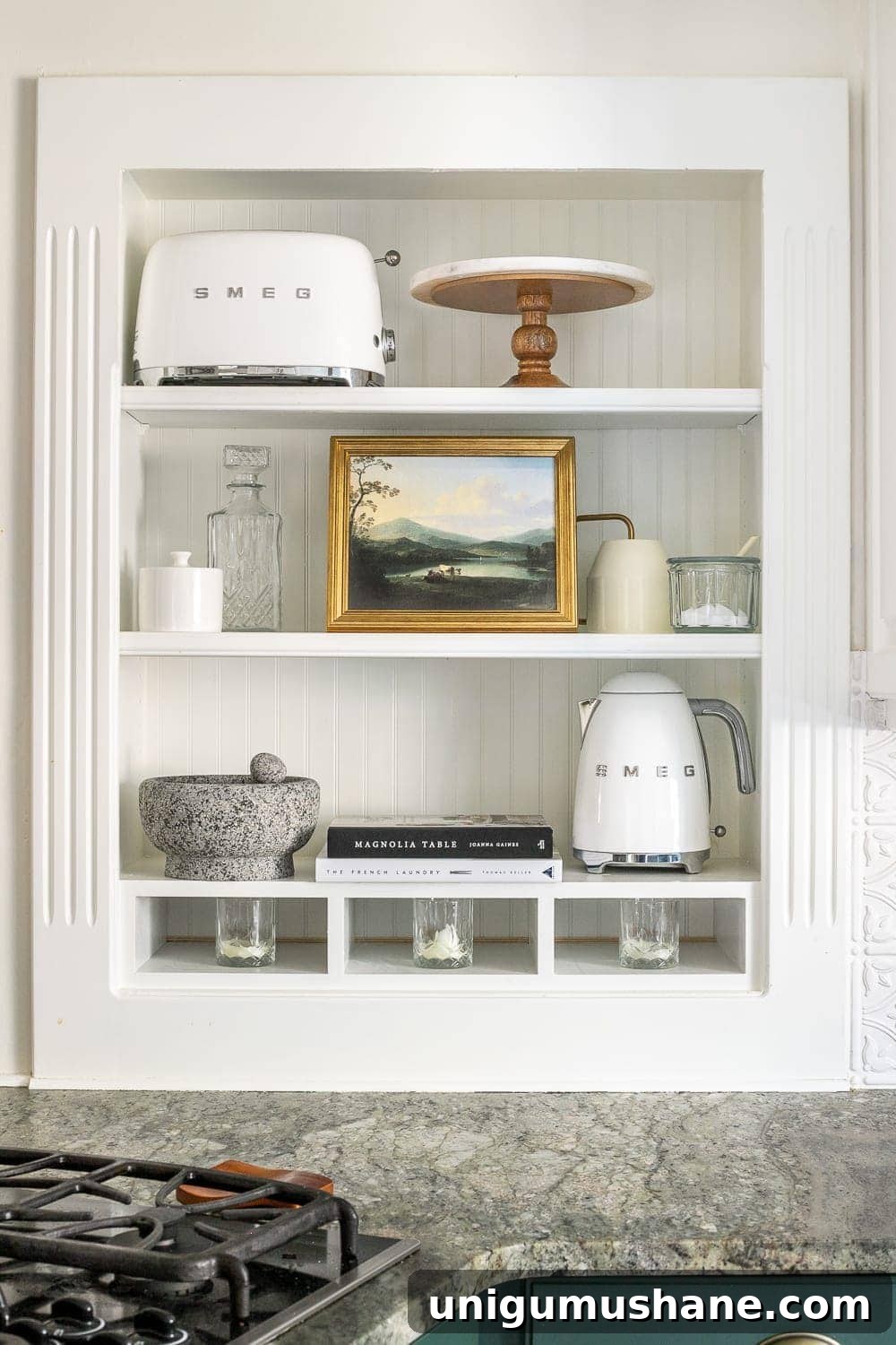 How to Style Shelves for a Polished Look 9 How to Decorate Shelves | 8 tips for decorating shelves to make them look perfectly styled and balanced every single time to make a statement in any room.