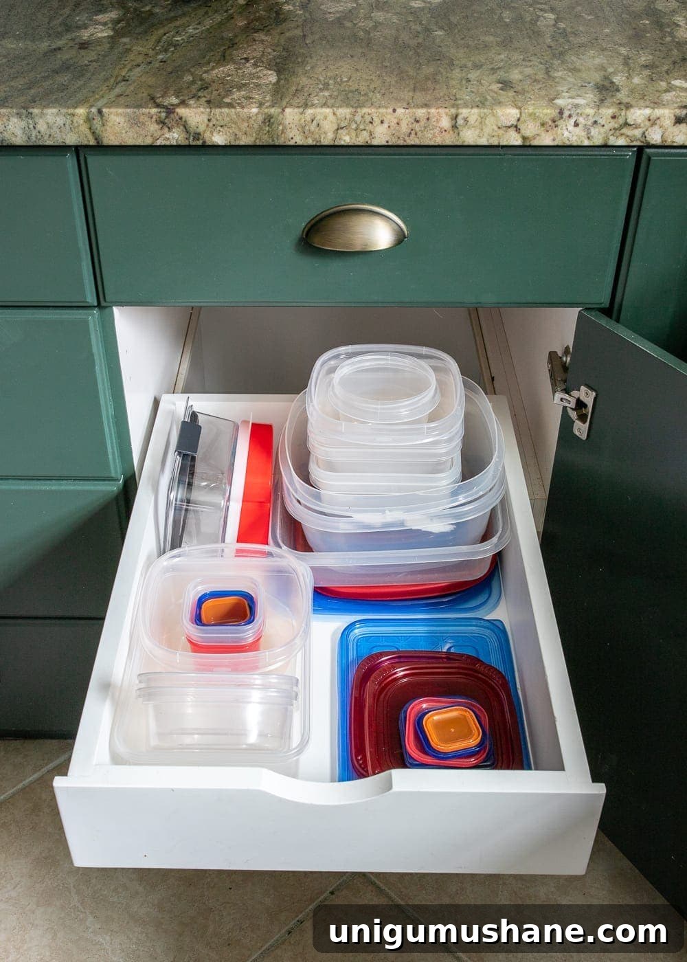 Kitchen Organization Makeover: Smart Storage and Declutter Tips 25 Kitchen Organization Makeover | Tupperware Drawer Organization