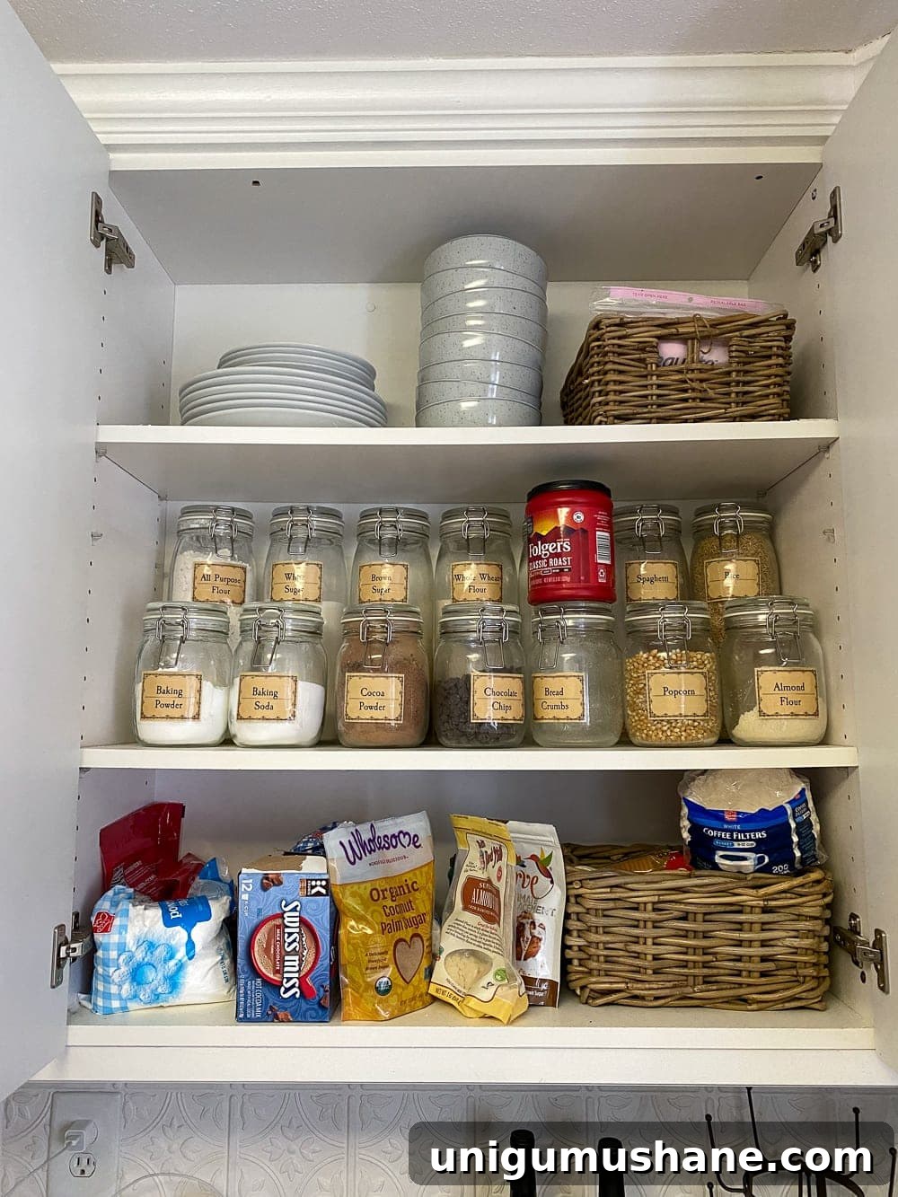 Kitchen Organization Makeover: Smart Storage and Declutter Tips 5 Kitchen Organization Makeover | Pantry Cabinet Before