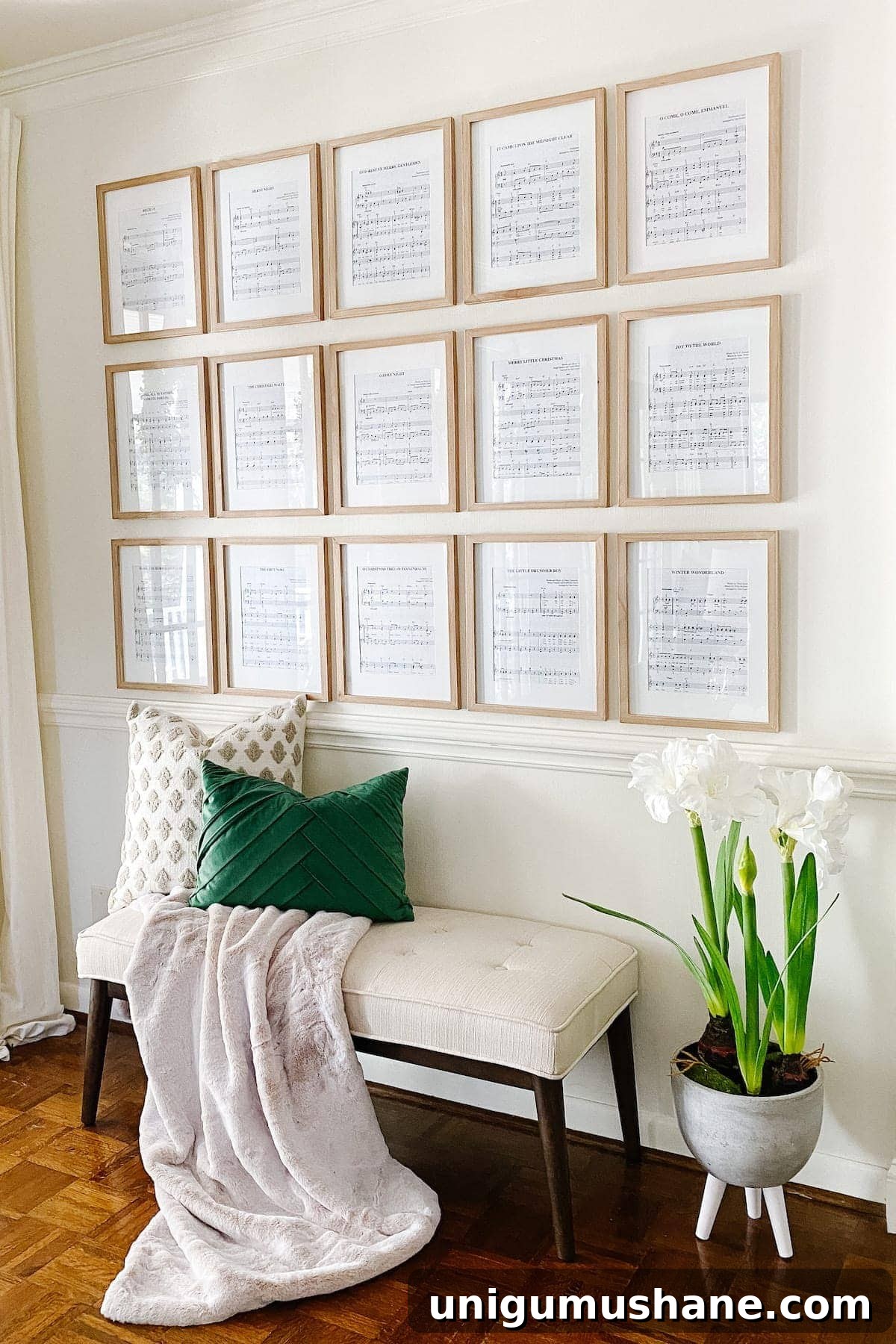 28 Creative DIY Wall Decor Ideas to Transform Your Blank Walls 34 sheet music gallery wall