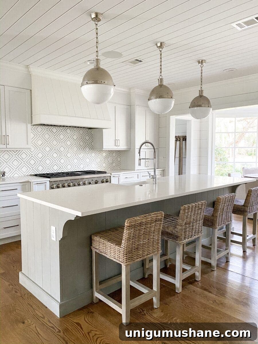 Sea Island Coastal Home Tour: Inside a Lowcountry House 8 Sea Island Coastal House Tour | coastal kitchen