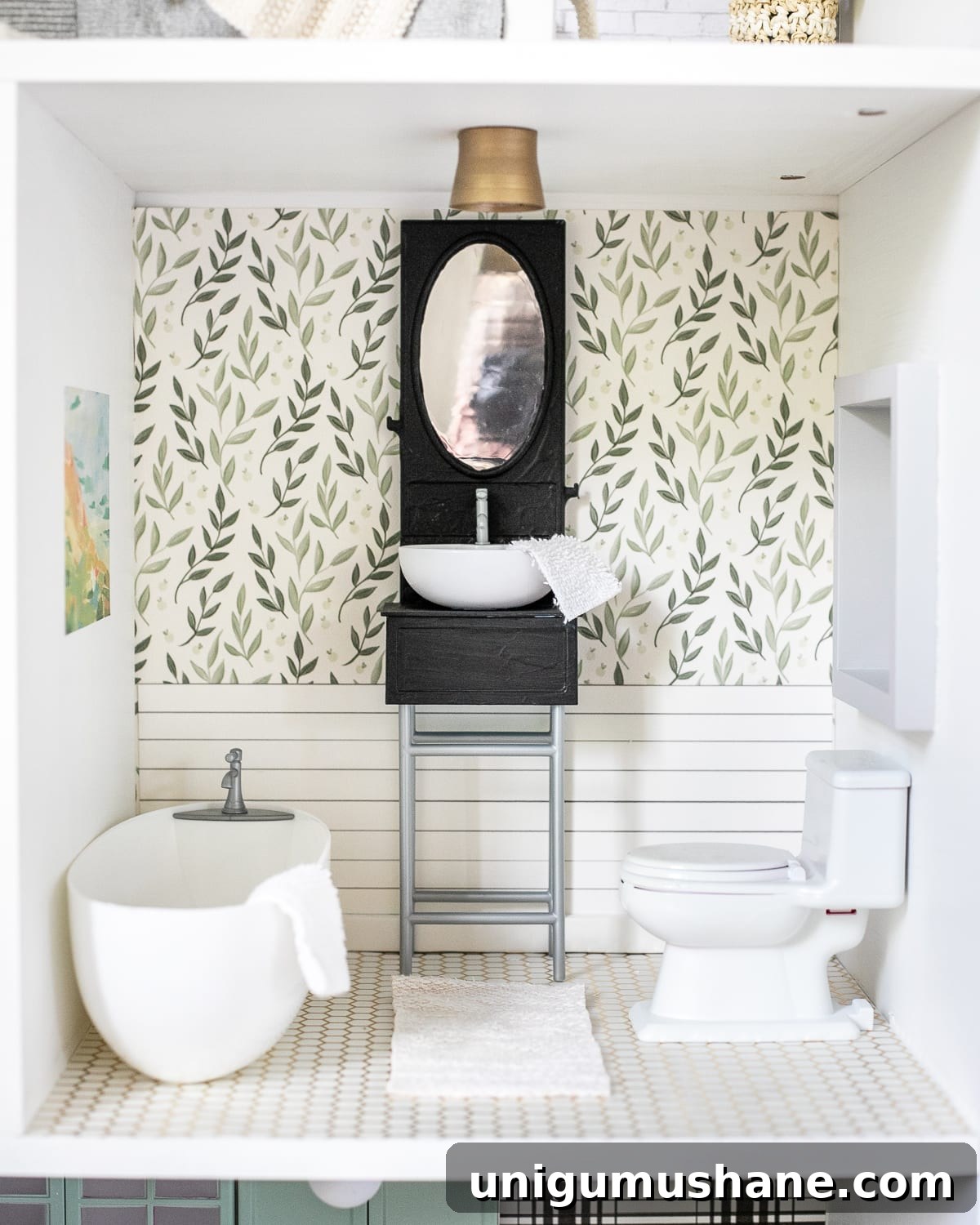 Barbie dollhouse bathroom