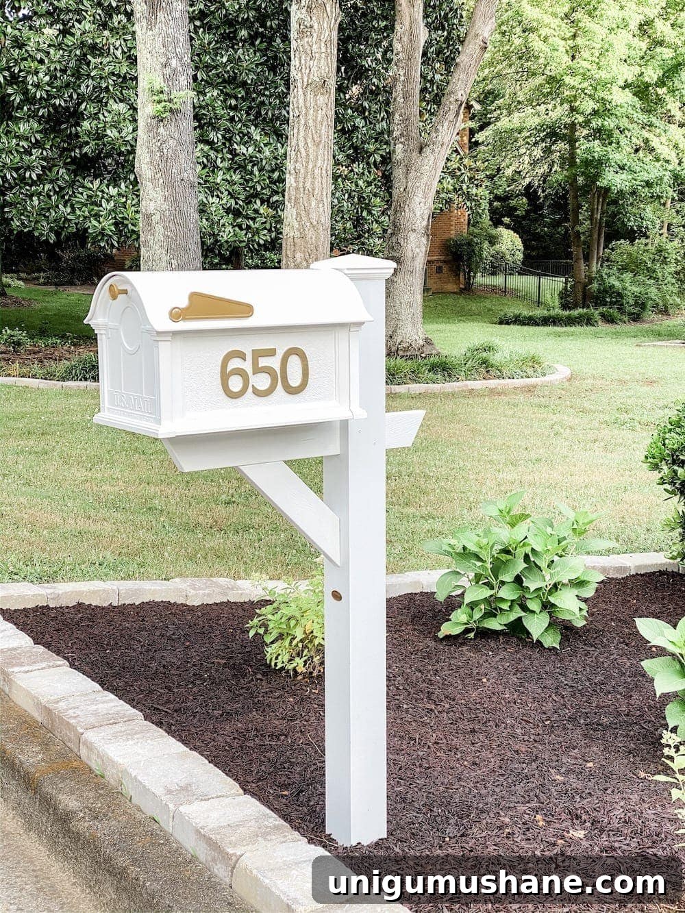 New mailbox and finished beds