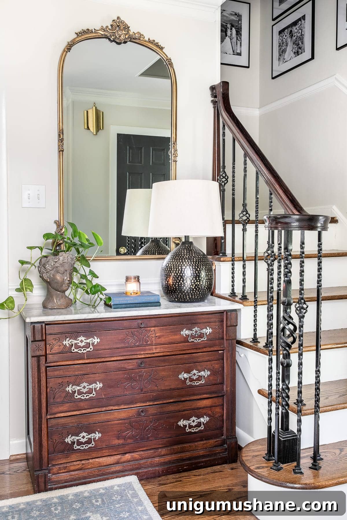 Classic Meets Modern: Foyer Before and After 6 Classic timeless modern foyer