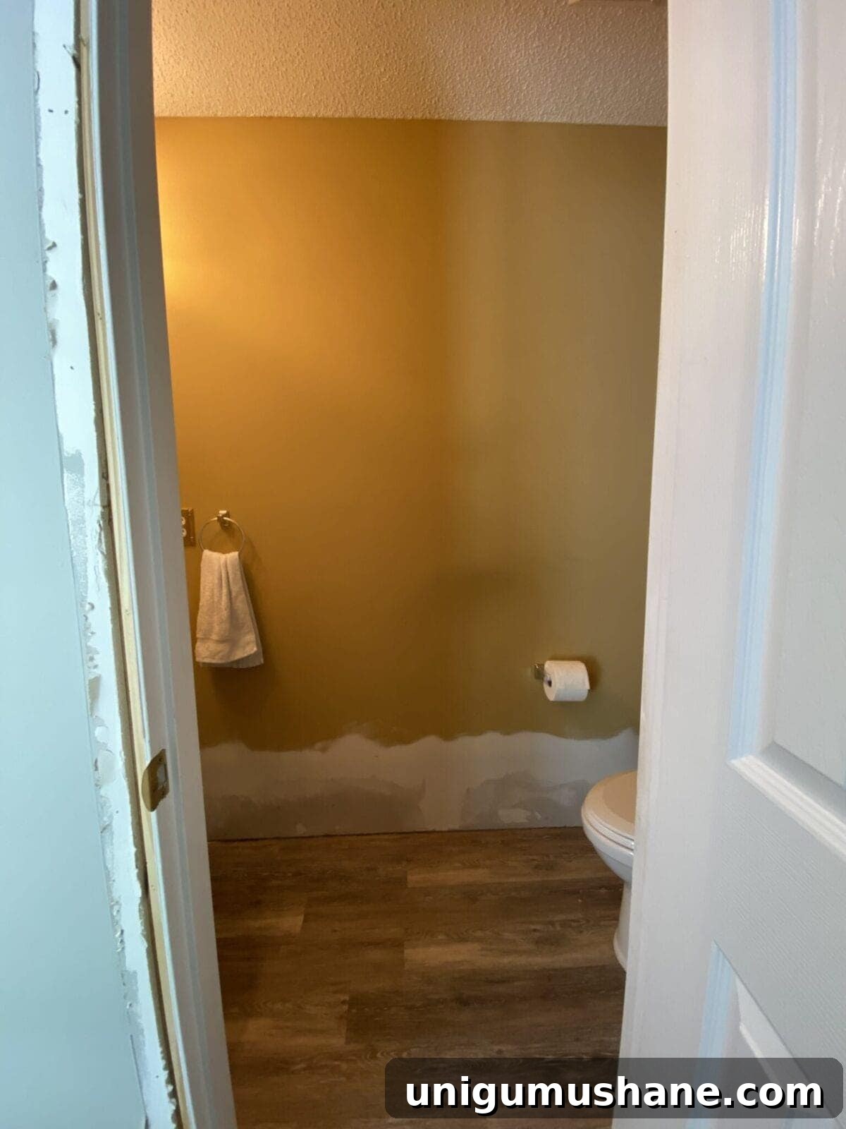 California Casual Powder Room: Mood Board and Design Ideas 6 img 37206 5