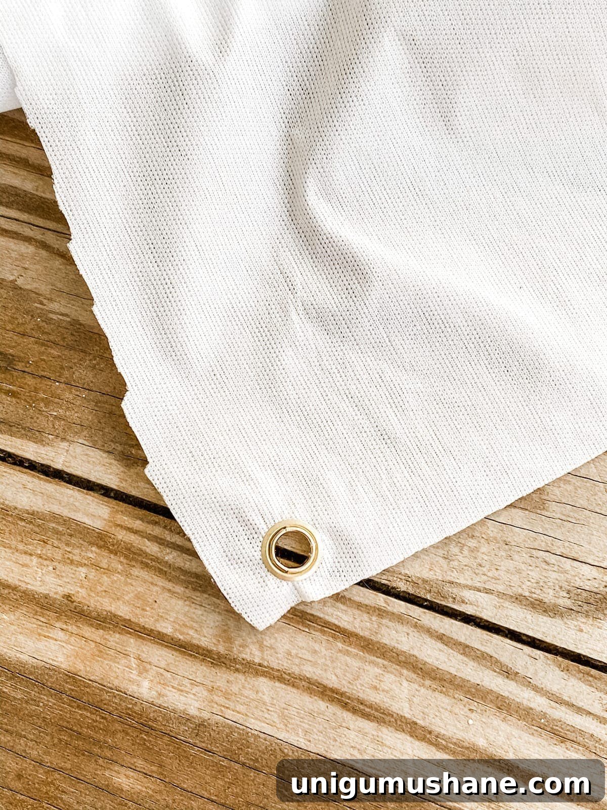 DIY Fall Porch Outdoor Movie Screen and S'mores Table 11 DIY outdoor movie screen from a shower curtain liner