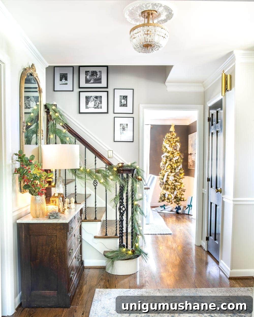 Update Your Christmas Decor Each Year on a Budget 6 img 37897 8