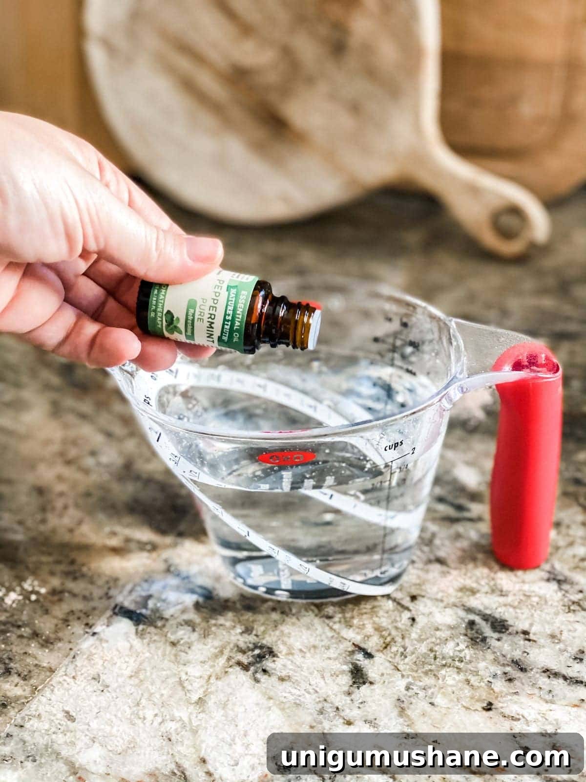 DIY Cinnamon Salt Dough Christmas Ornaments 7 DIY Cinnamon Salt Dough Ornaments | A step-by-step tutorial to make cinnamon salt dough ornaments that look just like gingerbread cookies, smell amazing, and last for years.