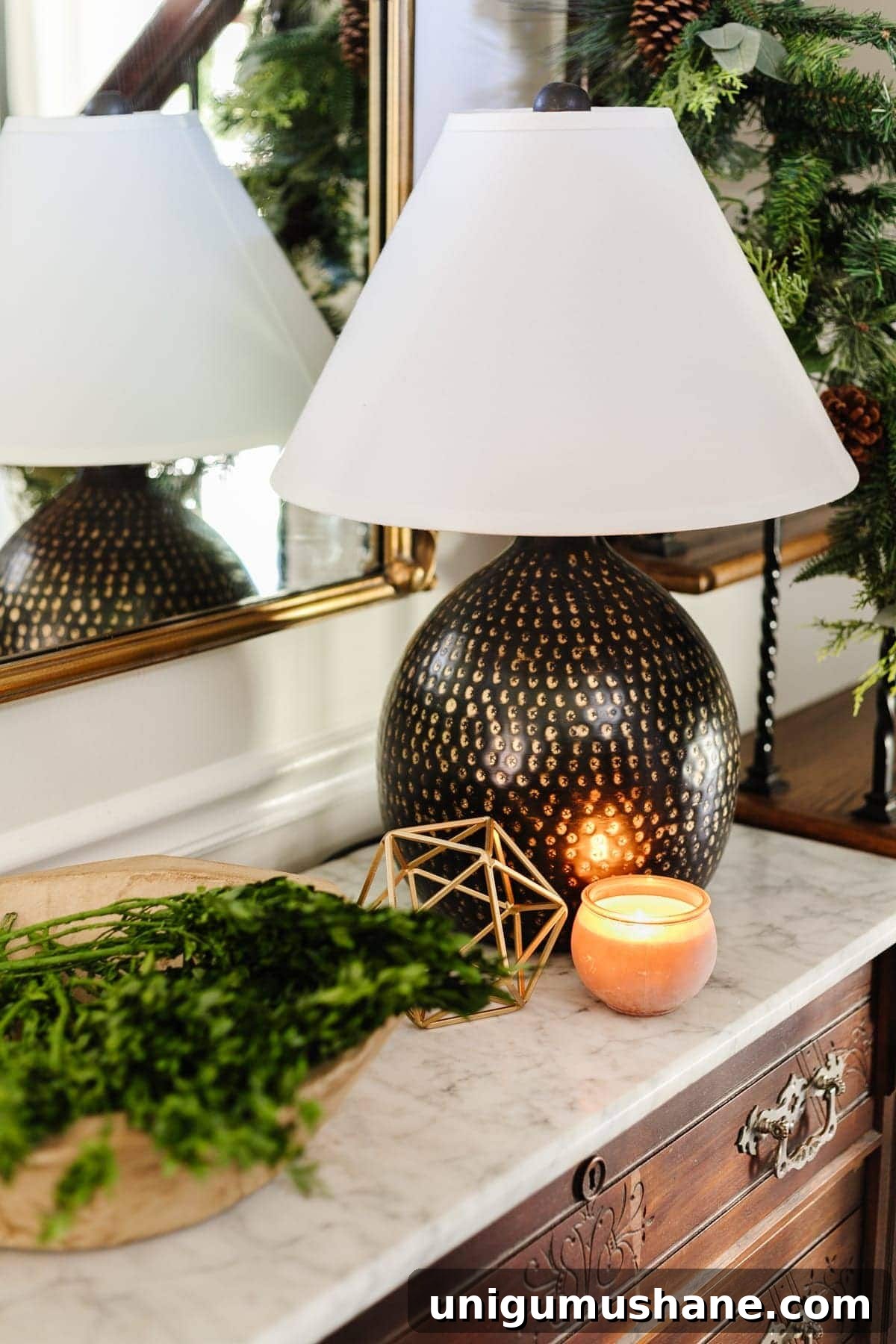 Modern Meets Traditional Christmas Home Tour 5 img 38045 5