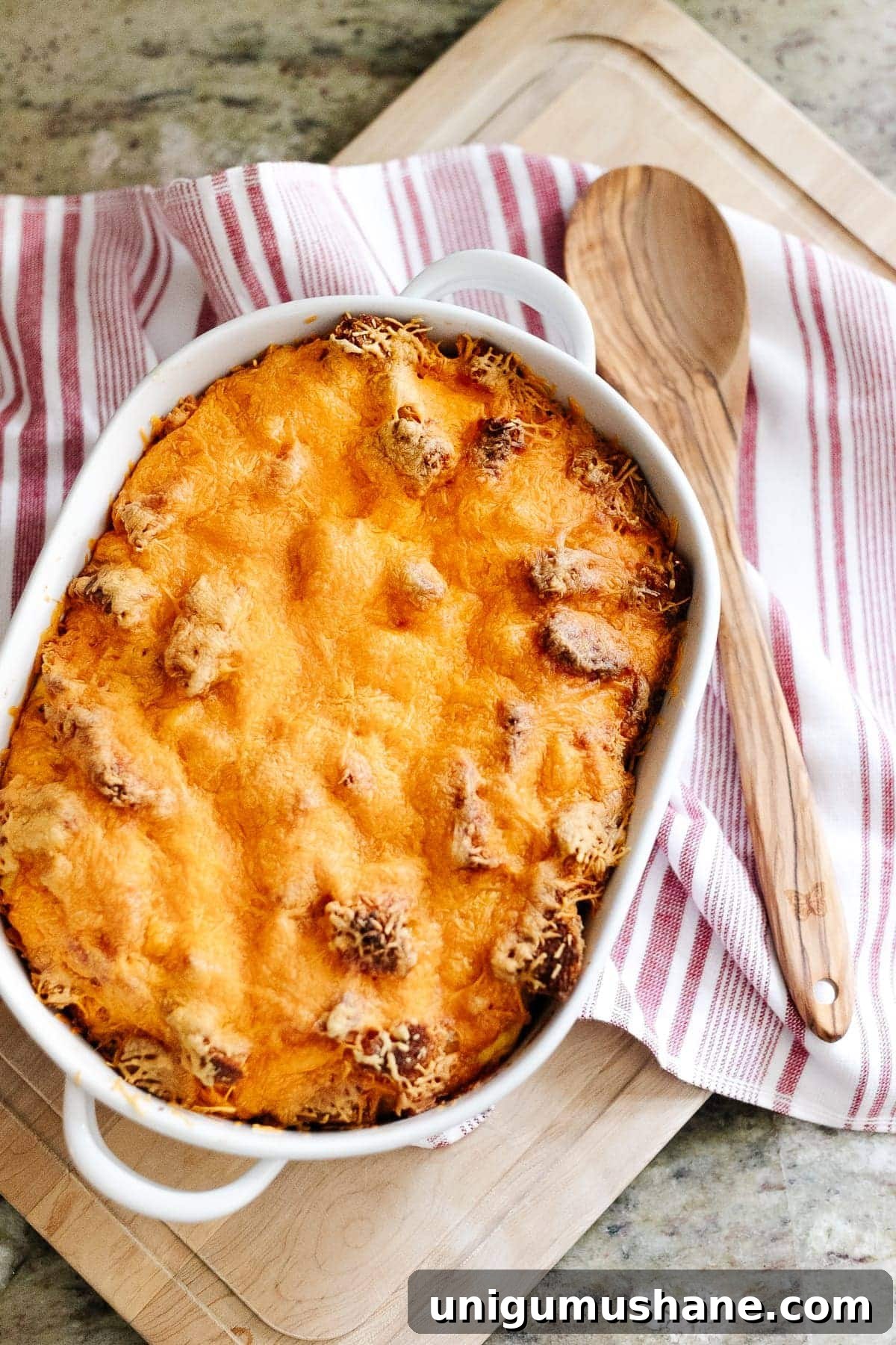 DIY Christmas Brunch Decor Ideas with Printable Art 16 Night before Christmas morning breakfast casserole