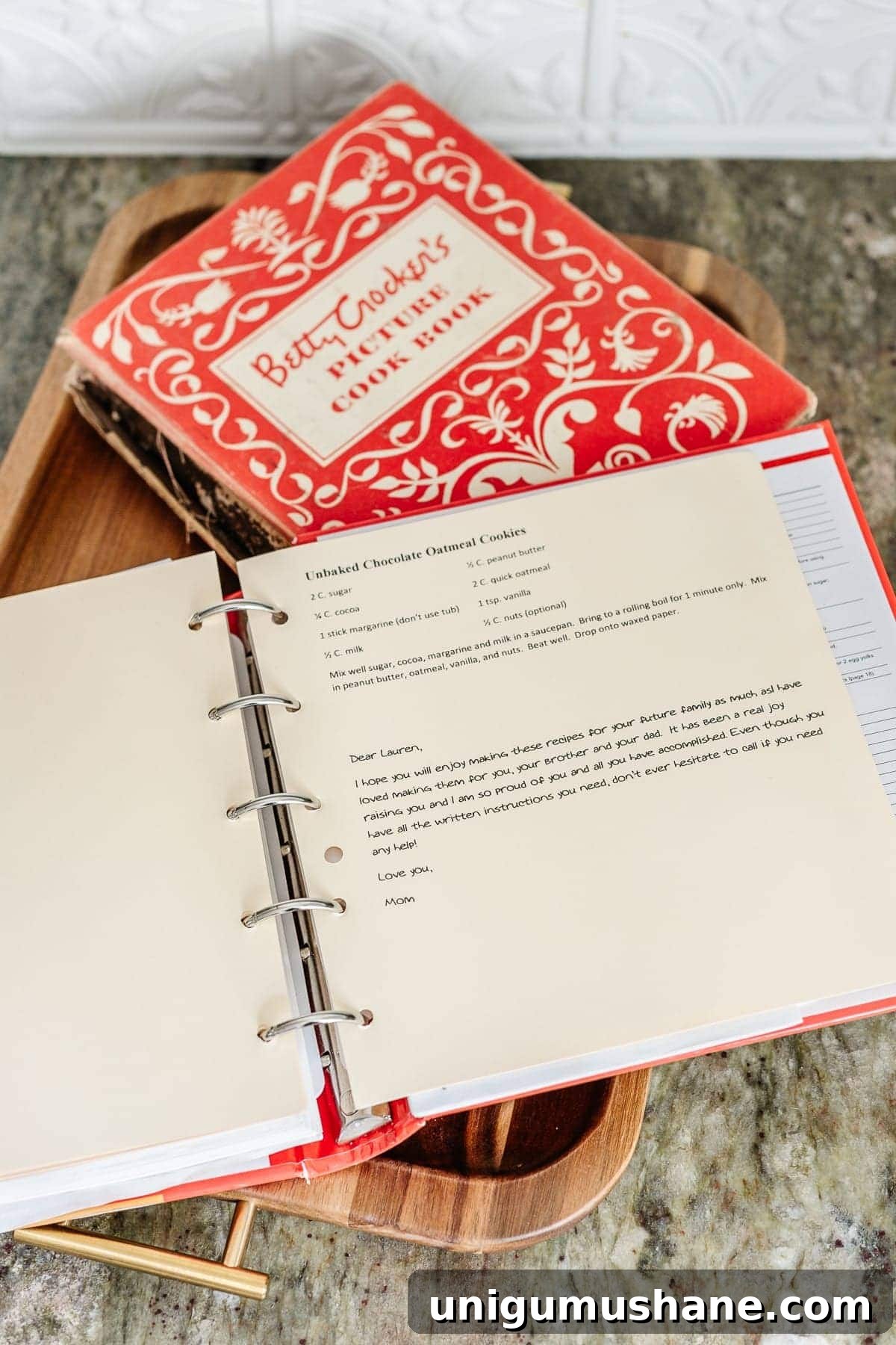 DIY Christmas Brunch Decor Ideas with Printable Art 18 DIY Christmas gift idea with a homemade cookbook
