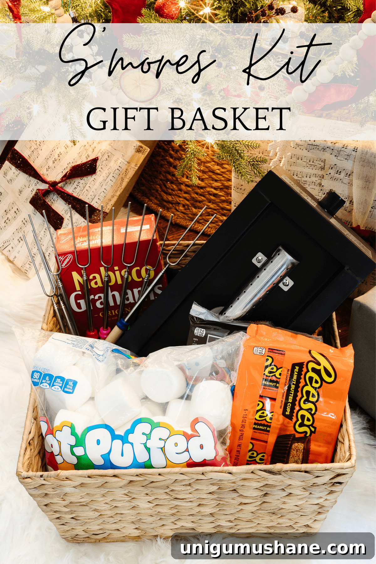 50 Unique Christmas Gift Basket Ideas to Impress 7 Gift Basket Ideas : S'mores Kit
